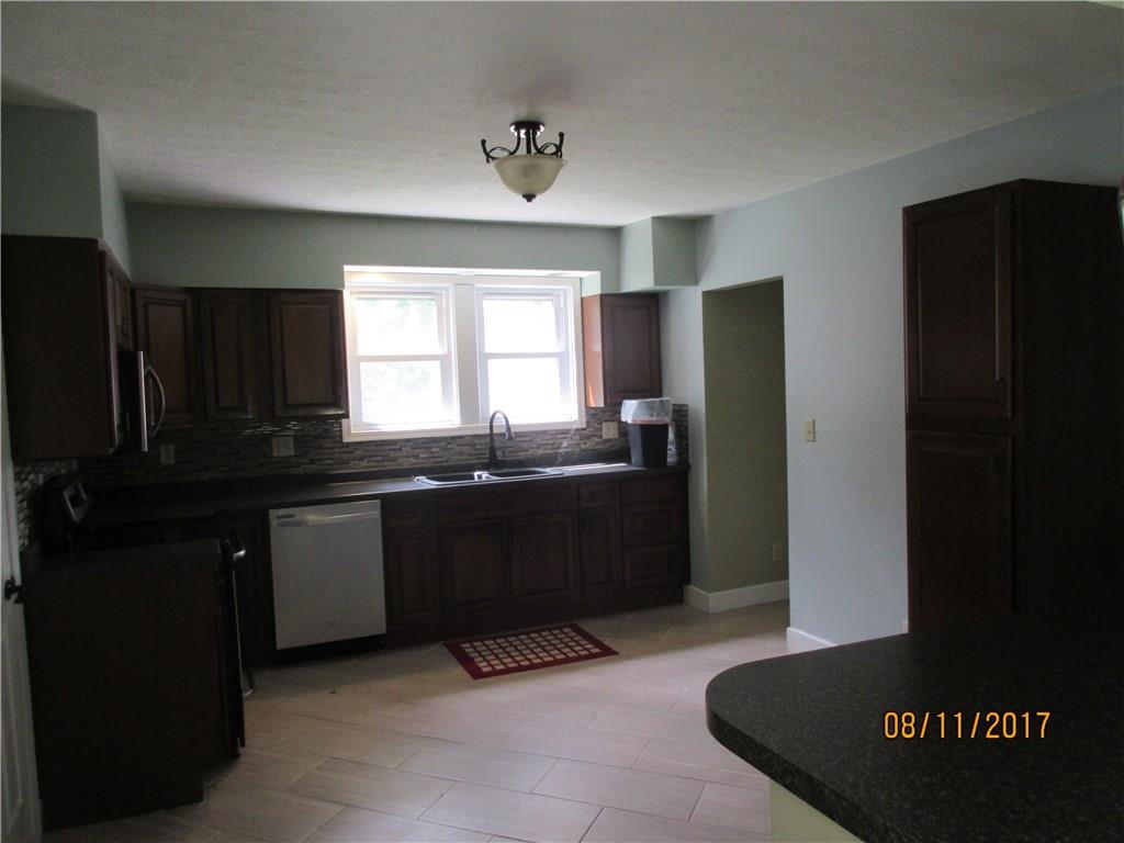 3095 West Carr Hill Road Columbus, IN 47201 - Photo 7 of 21 Gallery Image 7