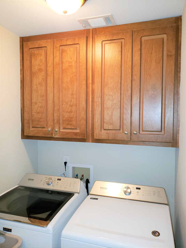 7842 Lloyd Road Columbus, GA 31909 - Photo 25 of 31 a utility room with dryer and washer