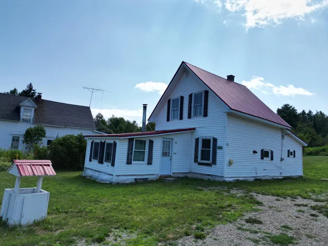 $49,900 | 2788 Bancroft Road, Bancroft, ME 04497