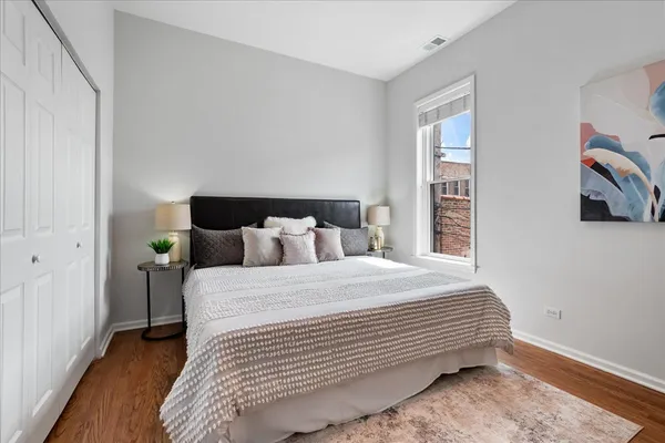 $2,850 | 217 South Bell Avenue, Unit 2, Chicago, IL 60612