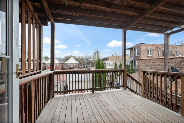 $2,850 | 217 South Bell Avenue, Unit 2, Chicago, IL 60612