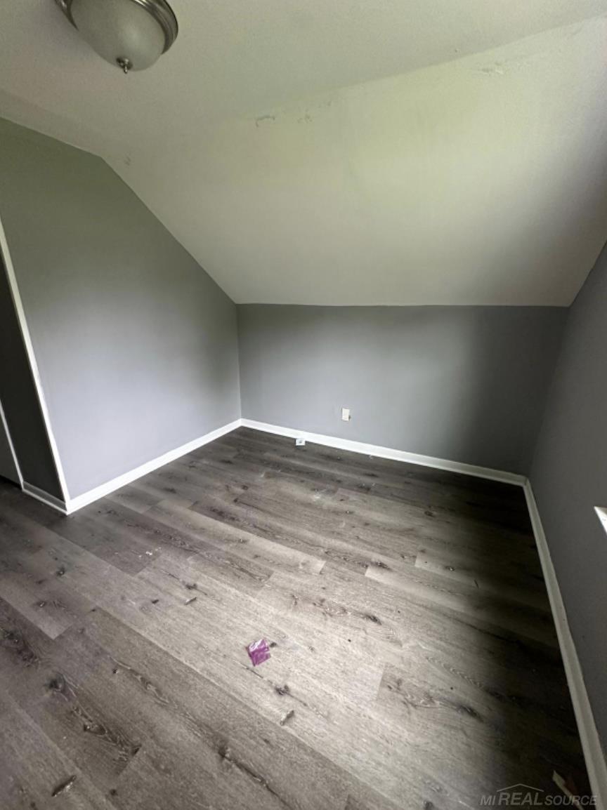 20300 Bloom Street Detroit, MI 48234 - Photo 9 of 13