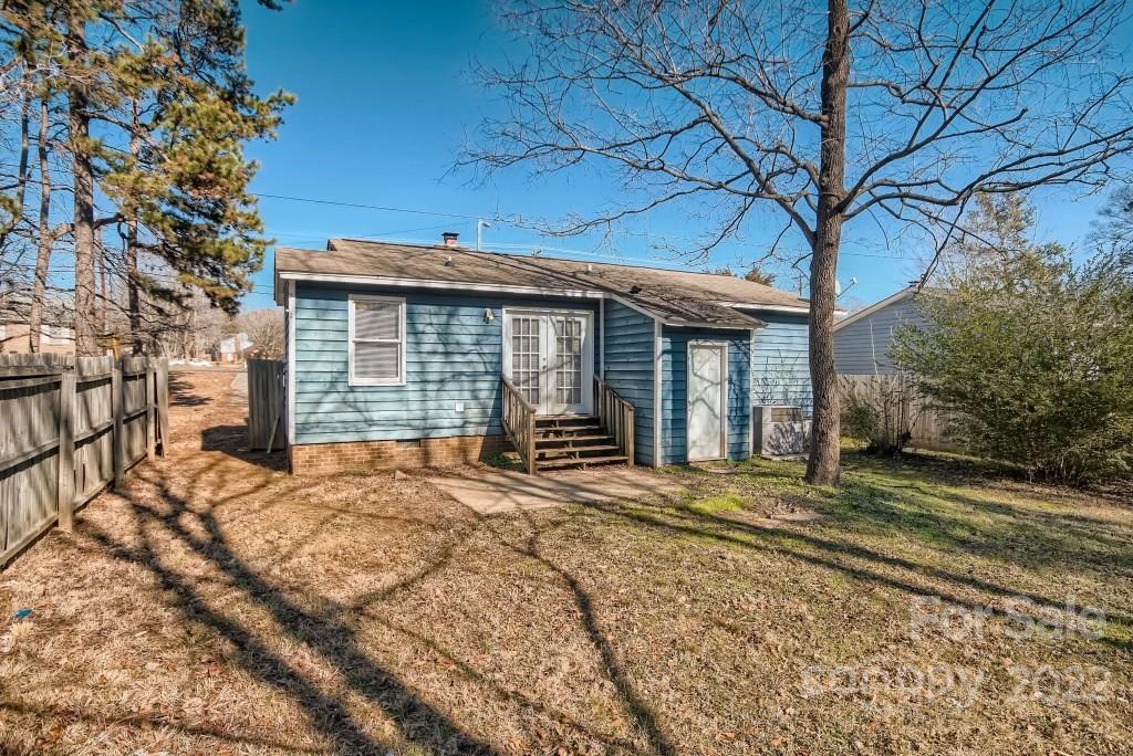 8808 Idlewild Road Charlotte, NC 28227 - Photo 11 of 11 Gallery Image 11