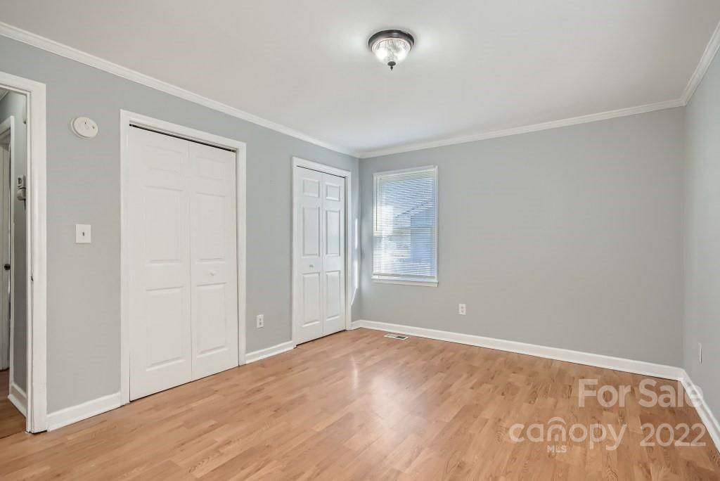 8808 Idlewild Road Charlotte, NC 28227 - Photo 8 of 11 Gallery Image 8