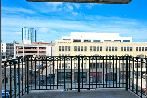 $295,000 | 102 North Water Street, Unit 511, Milwaukee, WI 53202