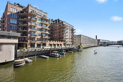 $295,000 | 102 North Water Street, Unit 511, Milwaukee, WI 53202