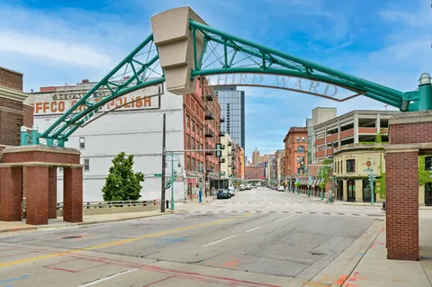 $295,000 | 102 North Water Street, Unit 511, Milwaukee, WI 53202