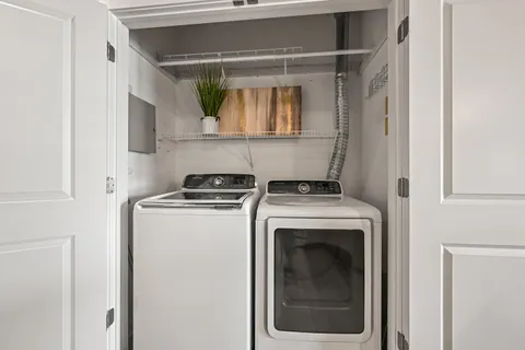 $295,000 | 102 North Water Street, Unit 511, Milwaukee, WI 53202