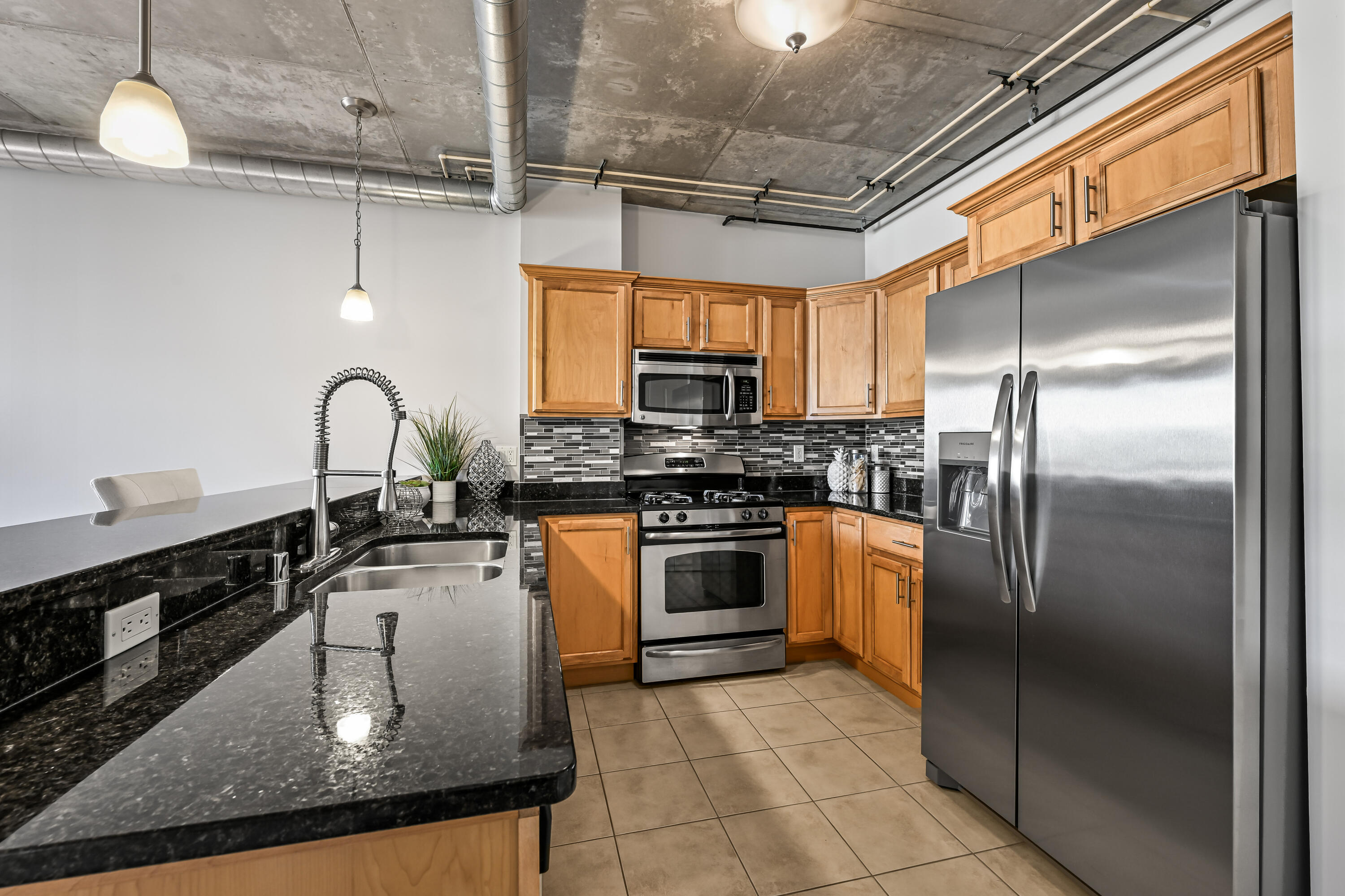 102 North Water Street, Unit 511 Milwaukee, WI 53202 - Photo 7 of 42 Kitchen