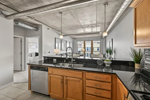 $295,000 | 102 North Water Street, Unit 511, Milwaukee, WI 53202