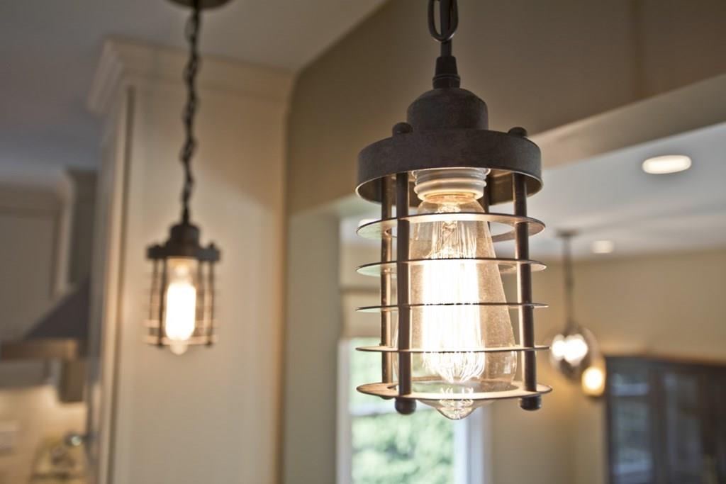 22 Irving Street Reading, MA 01867 - Photo 16 of 37 a window in a room