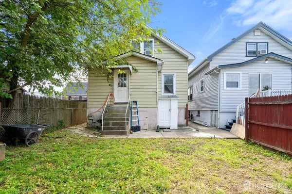 $539,000 | 6 Worden Avenue, Perth Amboy, NJ 08861