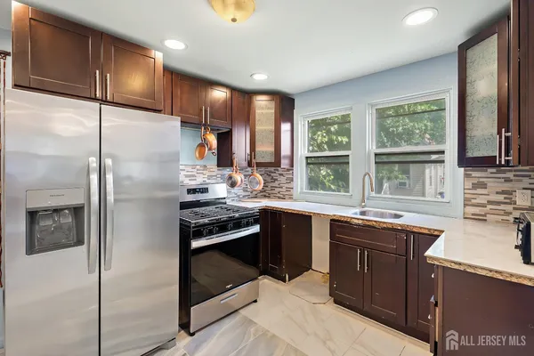 $539,000 | 6 Worden Avenue, Perth Amboy, NJ 08861