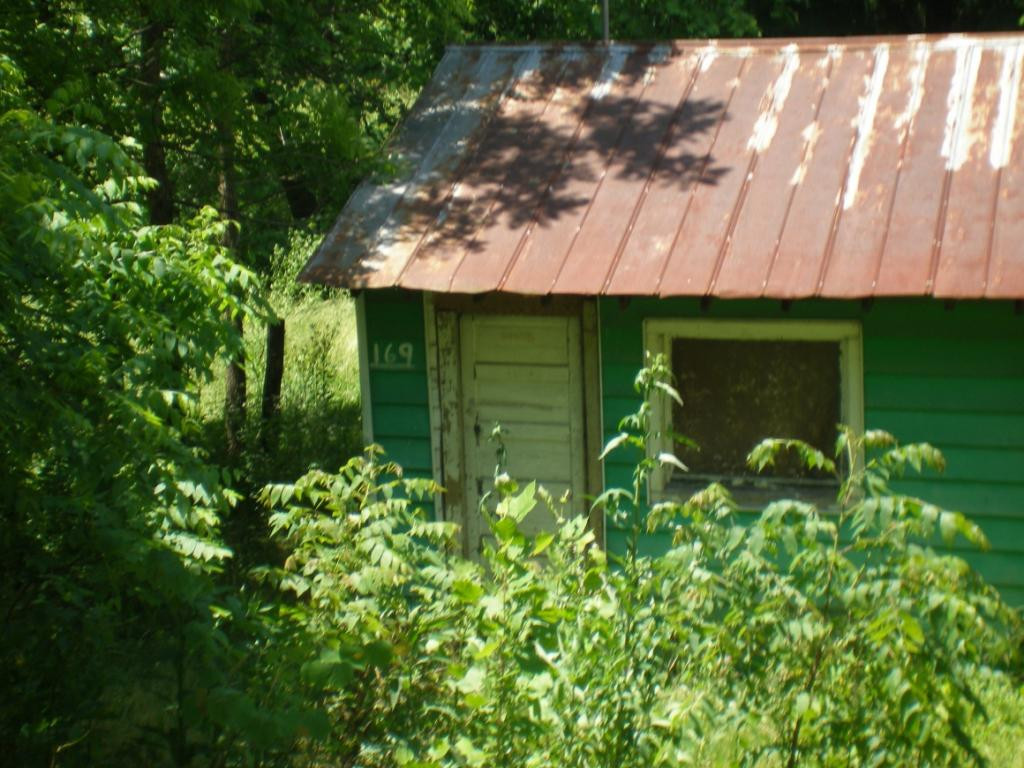 177 Wampler Road Bristol, TN 37620 - Photo 2 of 3 Photo 2