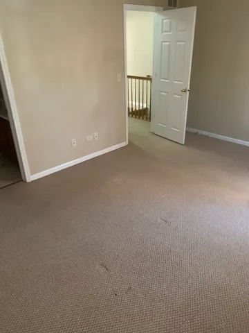 $1,850 | 1219 North Village Drive, Round Lake Beach, IL 60073