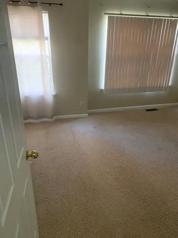 $1,850 | 1219 North Village Drive, Round Lake Beach, IL 60073