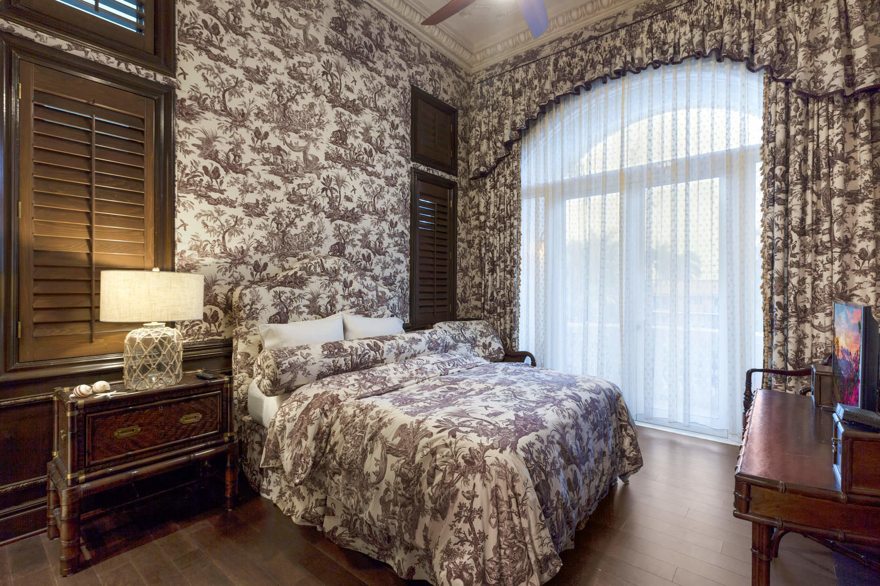 8 South Ocean Boulevard Boca Raton, FL 33487 - Photo 19 of 45 07_TV