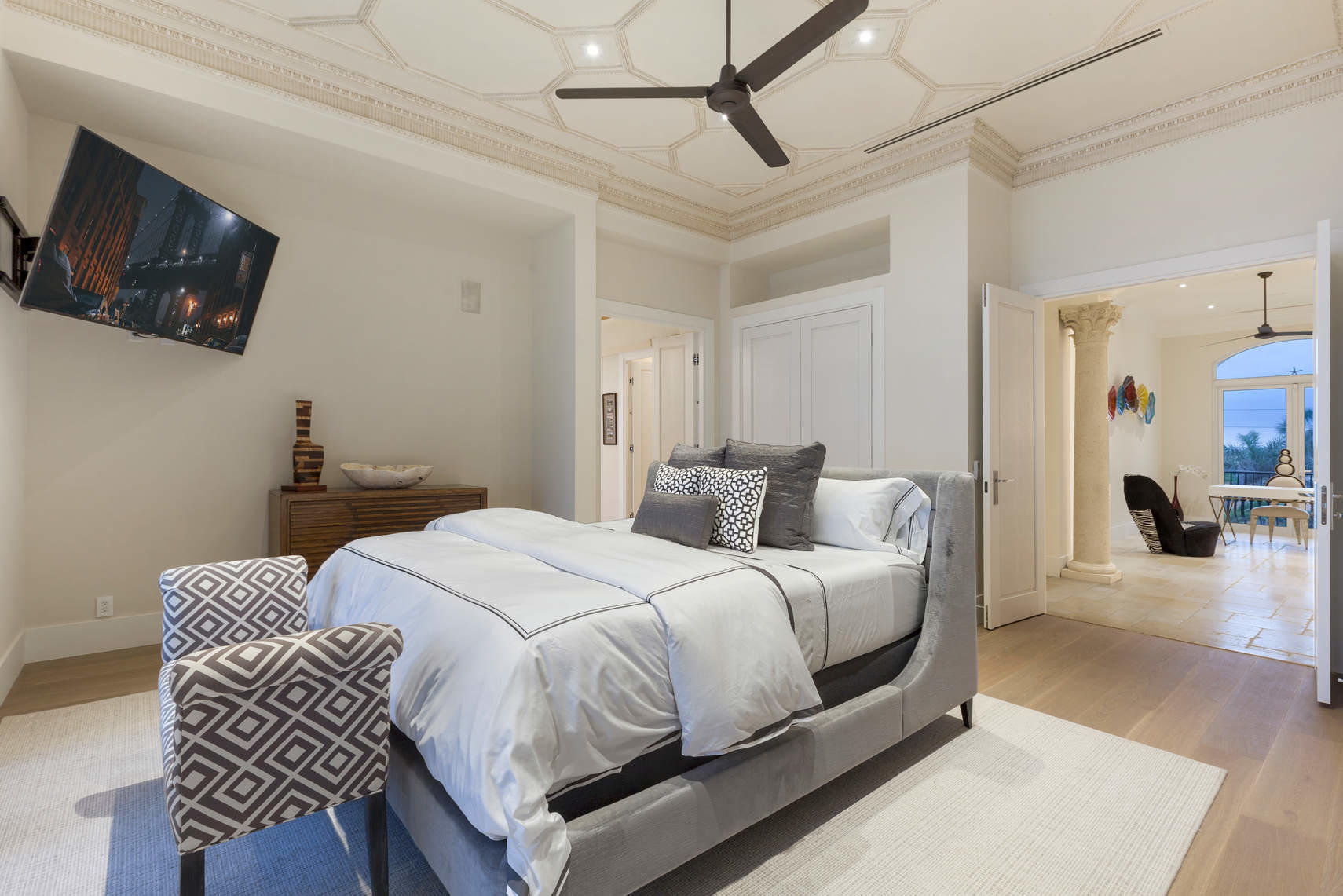 8 South Ocean Boulevard Boca Raton, FL 33487 - Photo 23 of 45 15_TV