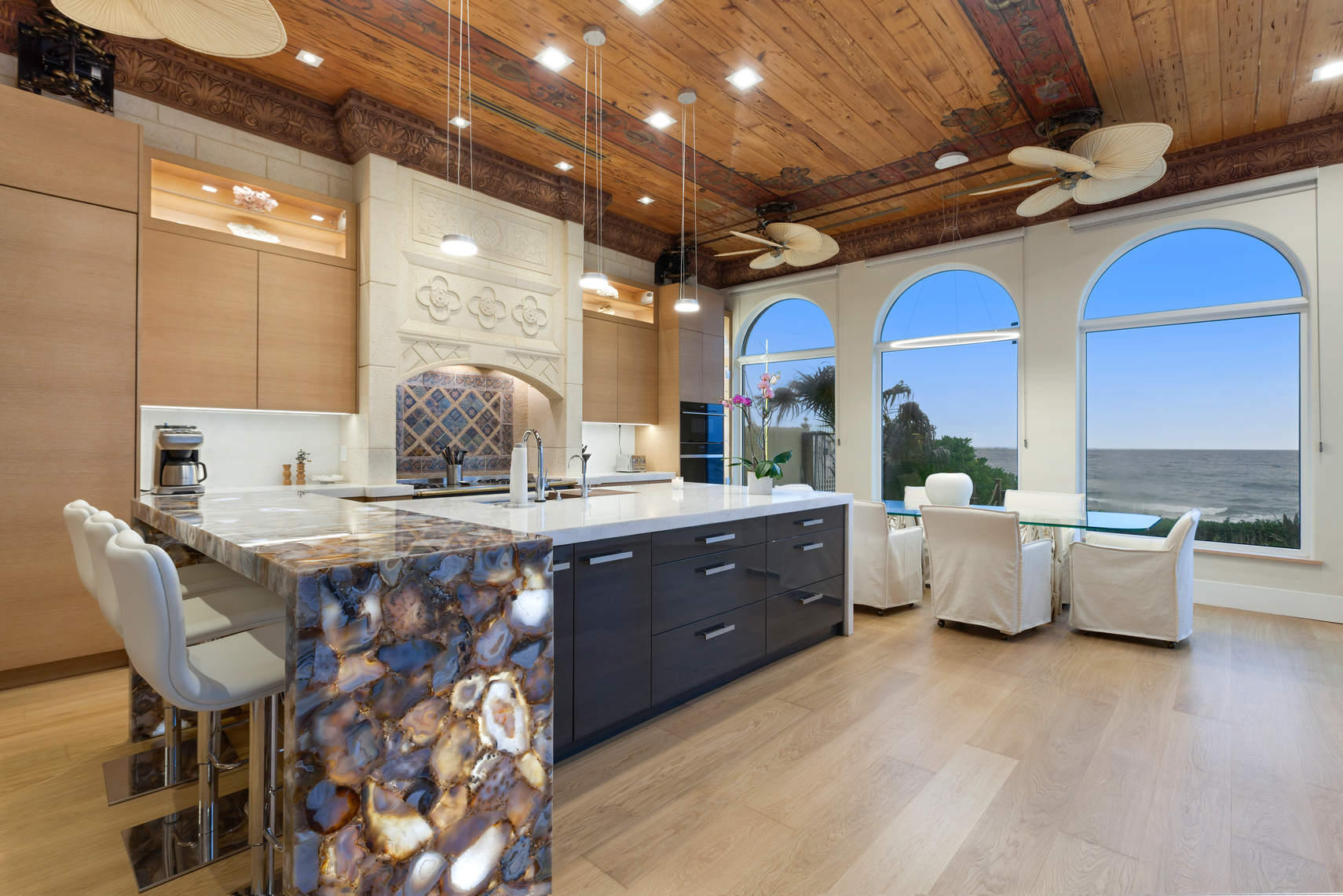 8 South Ocean Boulevard Boca Raton, FL 33487 - Photo 5 of 45 21