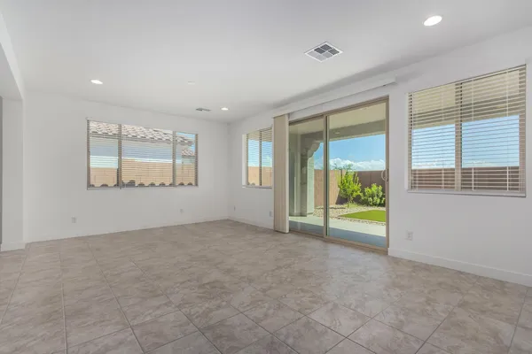 $2,400 | 14807 West Soft Wind Drive, Surprise, AZ 85387