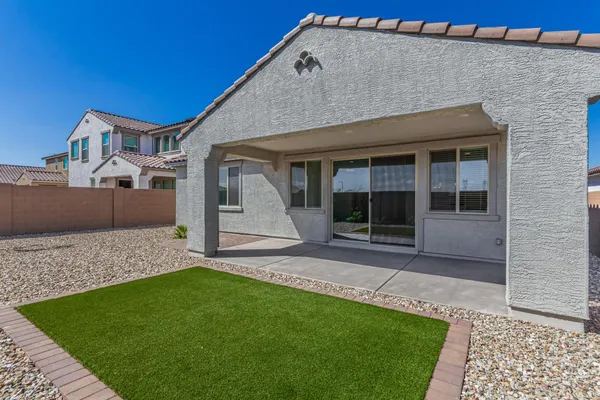 $2,400 | 14807 West Soft Wind Drive, Surprise, AZ 85387
