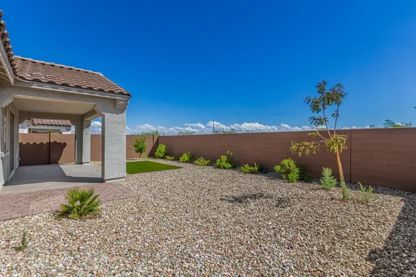 $2,400 | 14807 West Soft Wind Drive, Surprise, AZ 85387