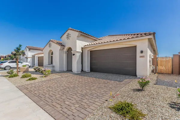 $2,400 | 14807 West Soft Wind Drive, Surprise, AZ 85387