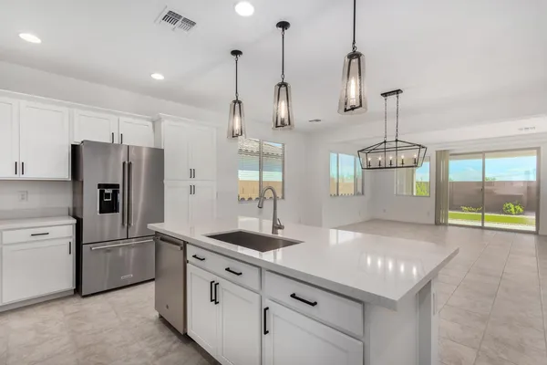 $2,400 | 14807 West Soft Wind Drive, Surprise, AZ 85387