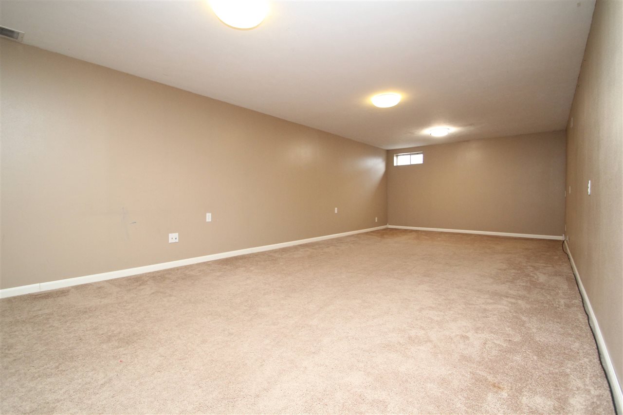 6492 Weaver Road Rockford, IL 61114 - Photo 25 of 36 Gallery Image 25