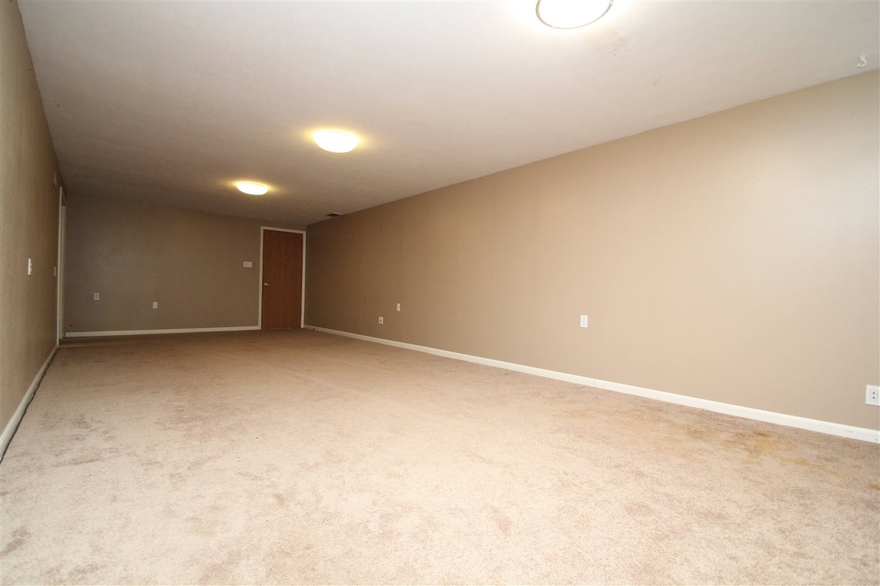 6492 Weaver Road Rockford, IL 61114 - Photo 27 of 36 Gallery Image 27