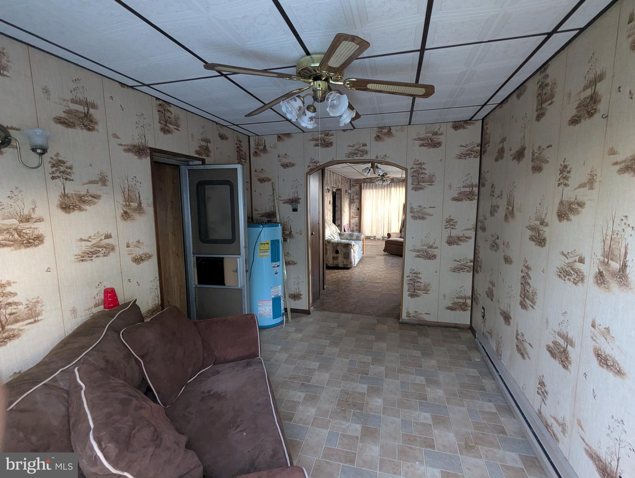 5 Hilo Road Falling Waters, WV 25419 - Photo 3 of 19