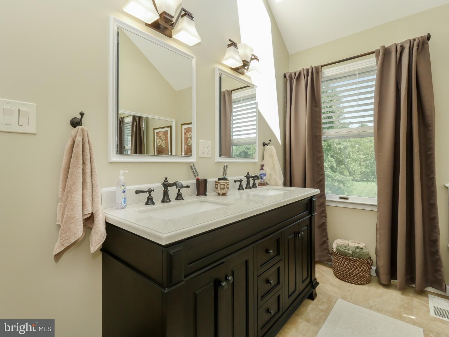 5780 Township Line Road Pipersville, PA 18947 - Photo 14 of 24 Gallery Image 14