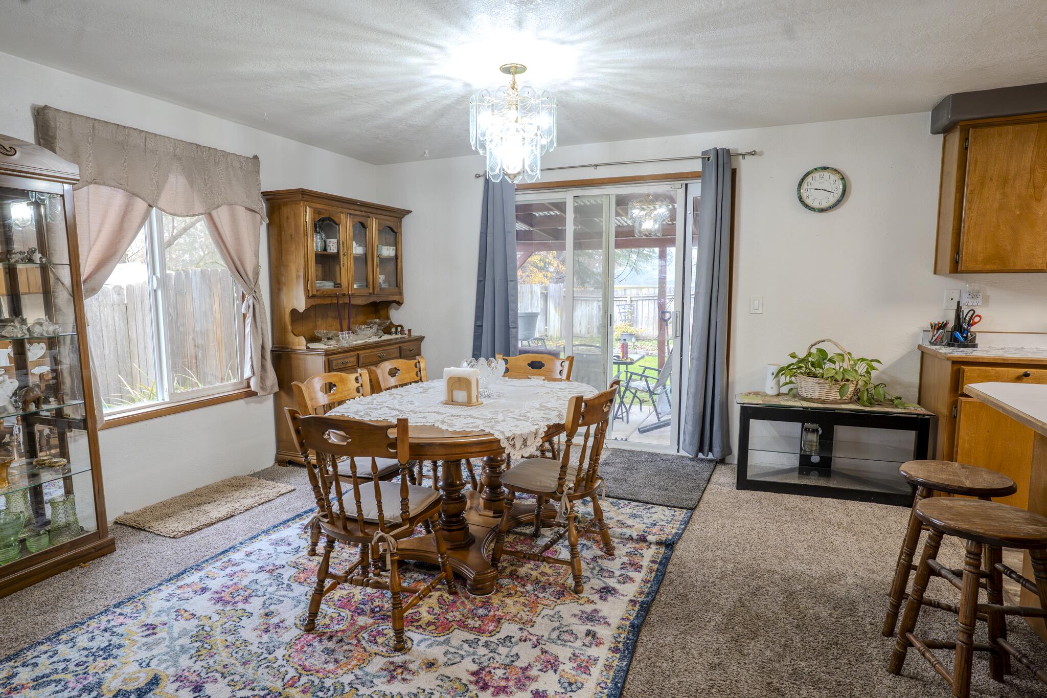 125 Meadow View Drive Phoenix, OR 97535 - Photo 10 of 27 DSC05141