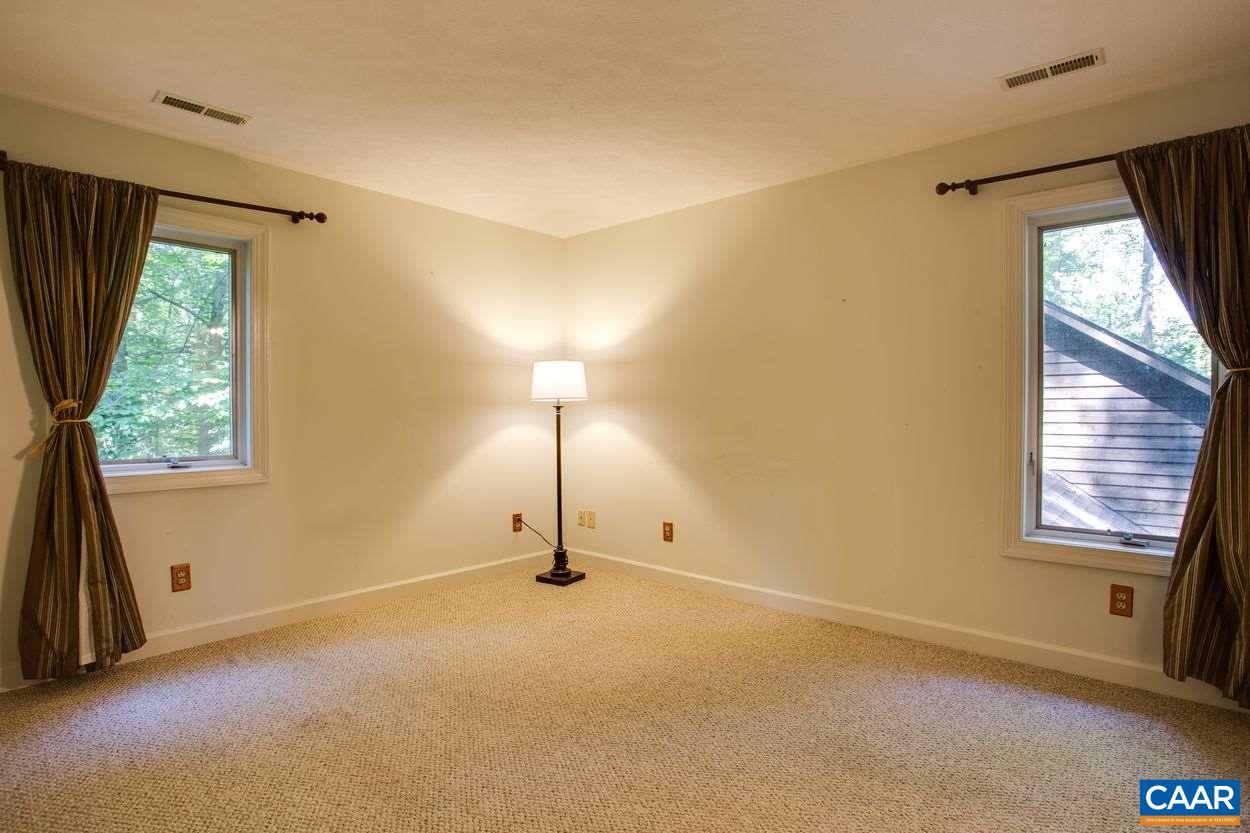 25 Roslyn Heights Road Charlottesville, VA 22901 - Photo 23 of 41 Gallery Image 23