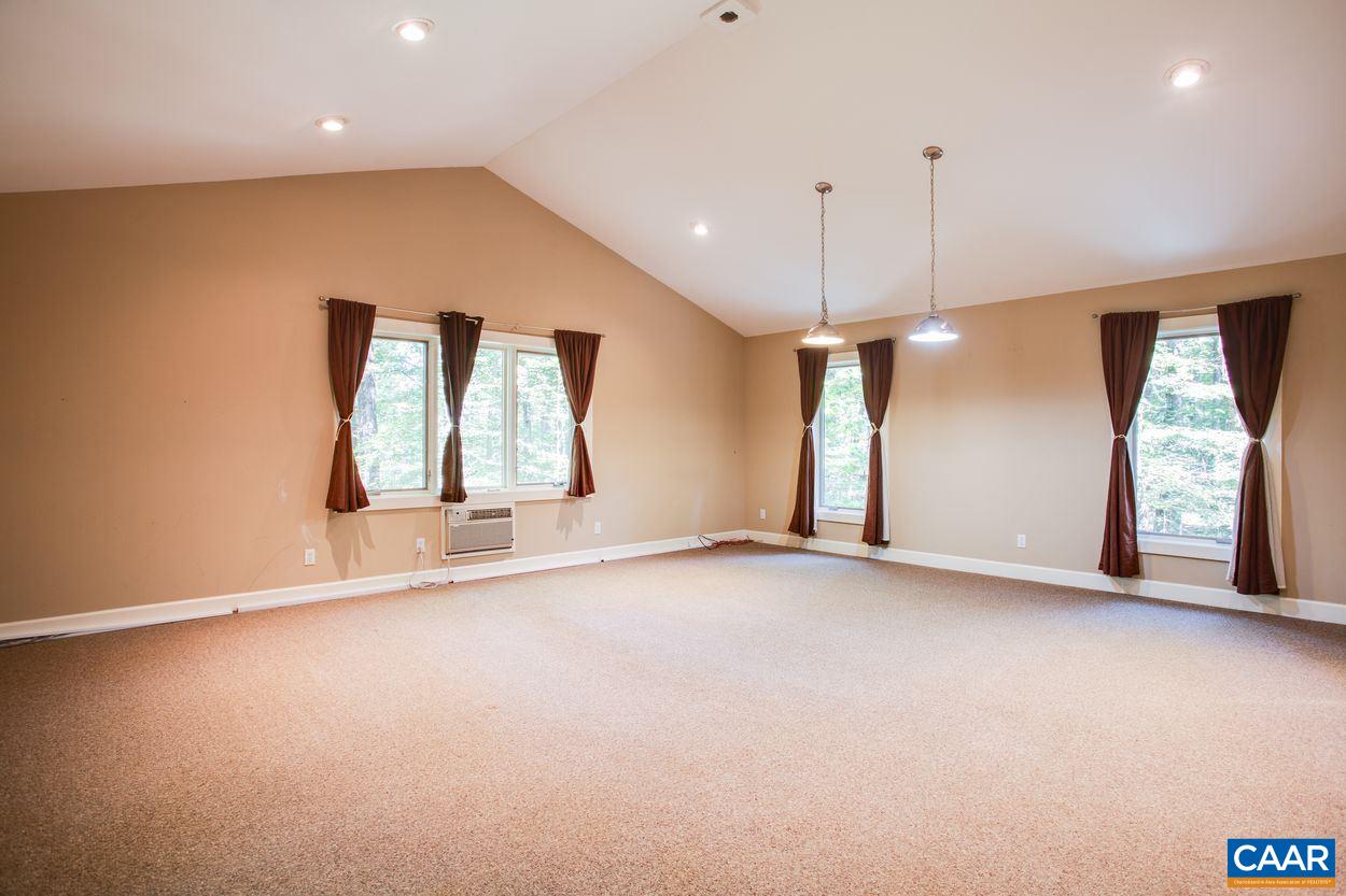 25 Roslyn Heights Road Charlottesville, VA 22901 - Photo 32 of 41 Gallery Image 32