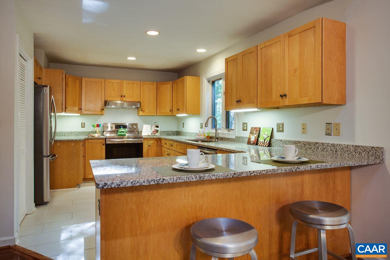 25 Roslyn Heights Road Charlottesville, VA 22901 - Photo 5 of 41 Gallery Image 5