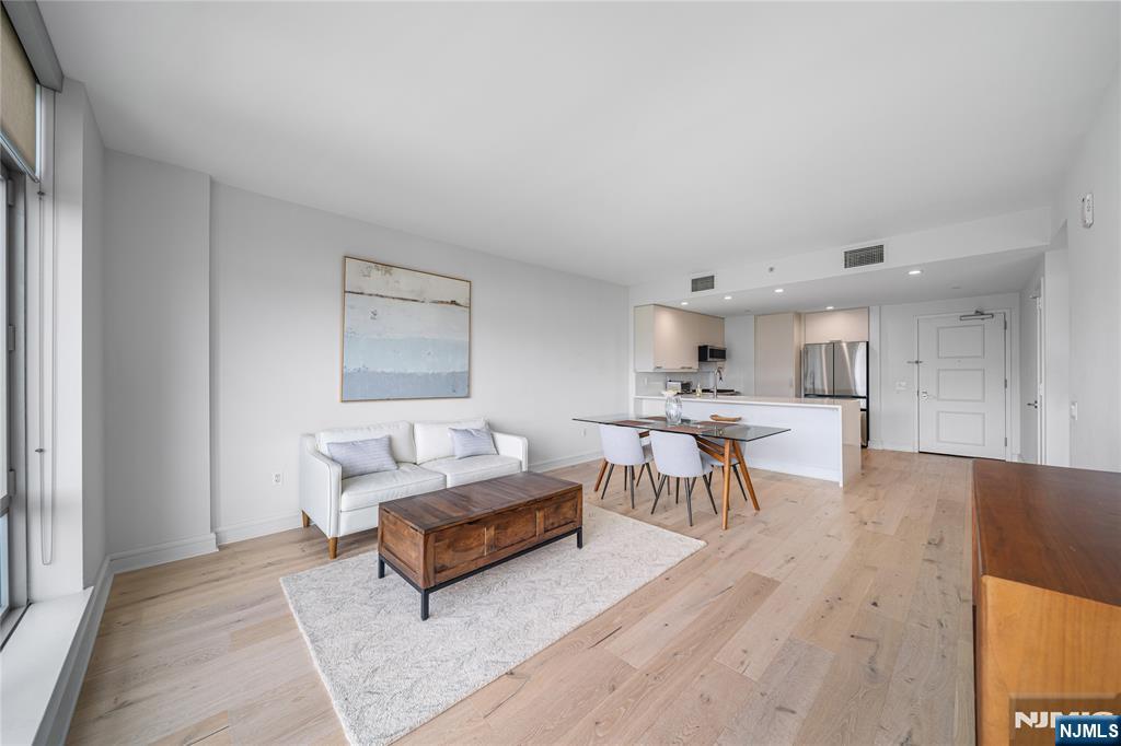 8100 River Road, Unit 908 North Bergen, NJ 07047 - Photo 2 of 36 Gallery Image 2