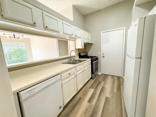 $1,950 | 2315 Windsong Trail, Round Rock, TX 78664