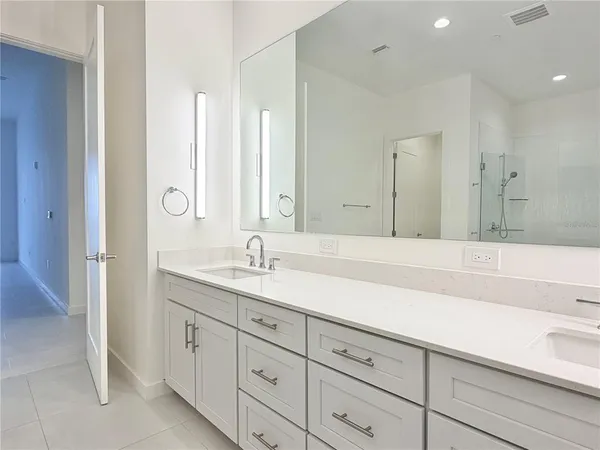$8,700 | 920 North Osceola Avenue, Unit 804, Clearwater, FL 33755