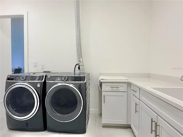$8,700 | 920 North Osceola Avenue, Unit 804, Clearwater, FL 33755