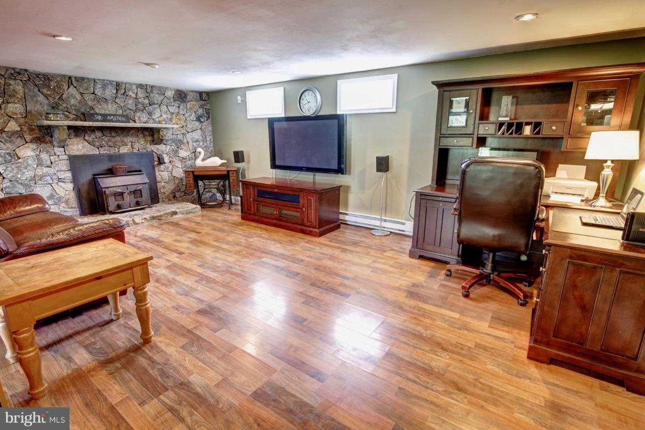 19415 Evergreen Mills Road Leesburg, VA 20175 - Photo 13 of 26 Basement
