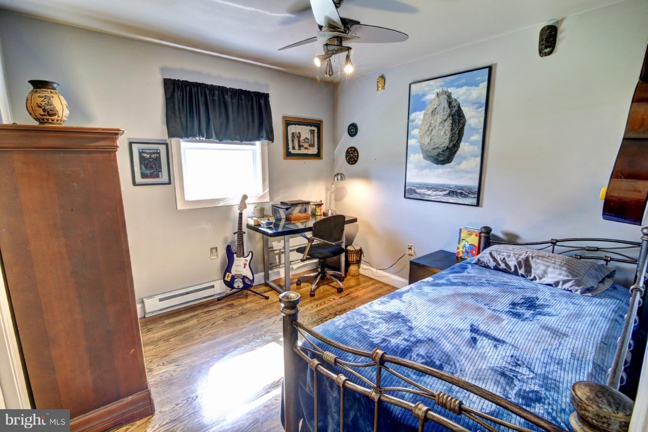 19415 Evergreen Mills Road Leesburg, VA 20175 - Photo 17 of 26 Bedroom