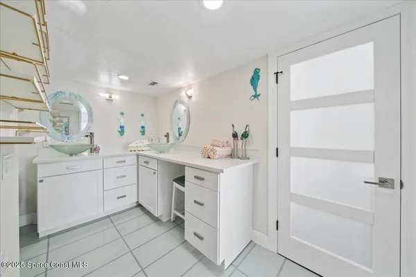 $3,200,000 | 6845 Jimmy Buffett Mem Highway, Melbourne Beach, FL 32951