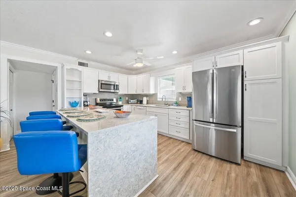 $3,200,000 | 6845 Jimmy Buffett Mem Highway, Melbourne Beach, FL 32951