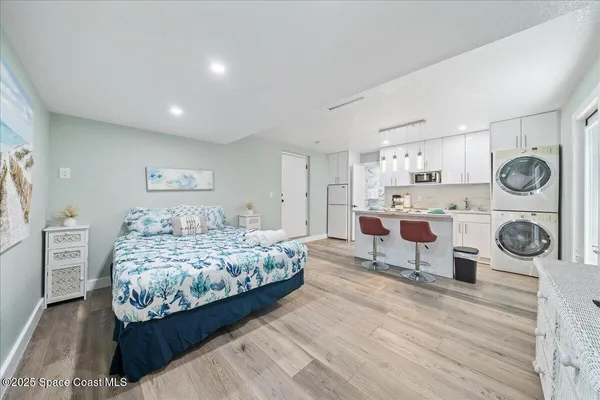 $3,200,000 | 6845 Jimmy Buffett Mem Highway, Melbourne Beach, FL 32951