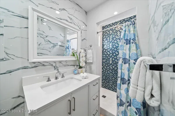 $3,200,000 | 6845 Jimmy Buffett Mem Highway, Melbourne Beach, FL 32951