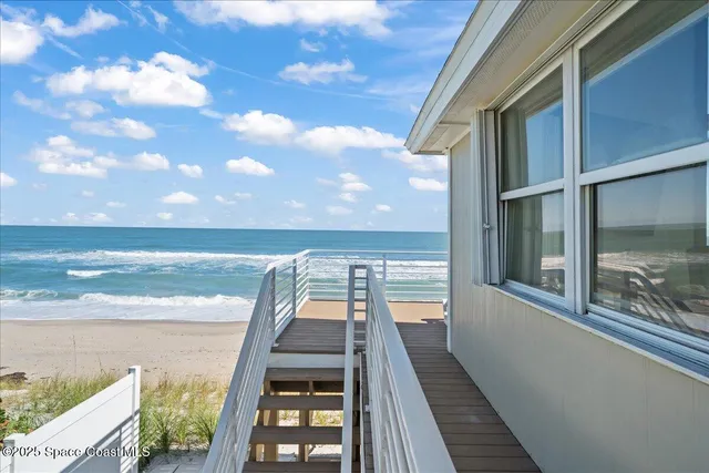 $3,300,000 | 6845 Jimmy Buffett Mem Highway, Melbourne Beach, FL 32951