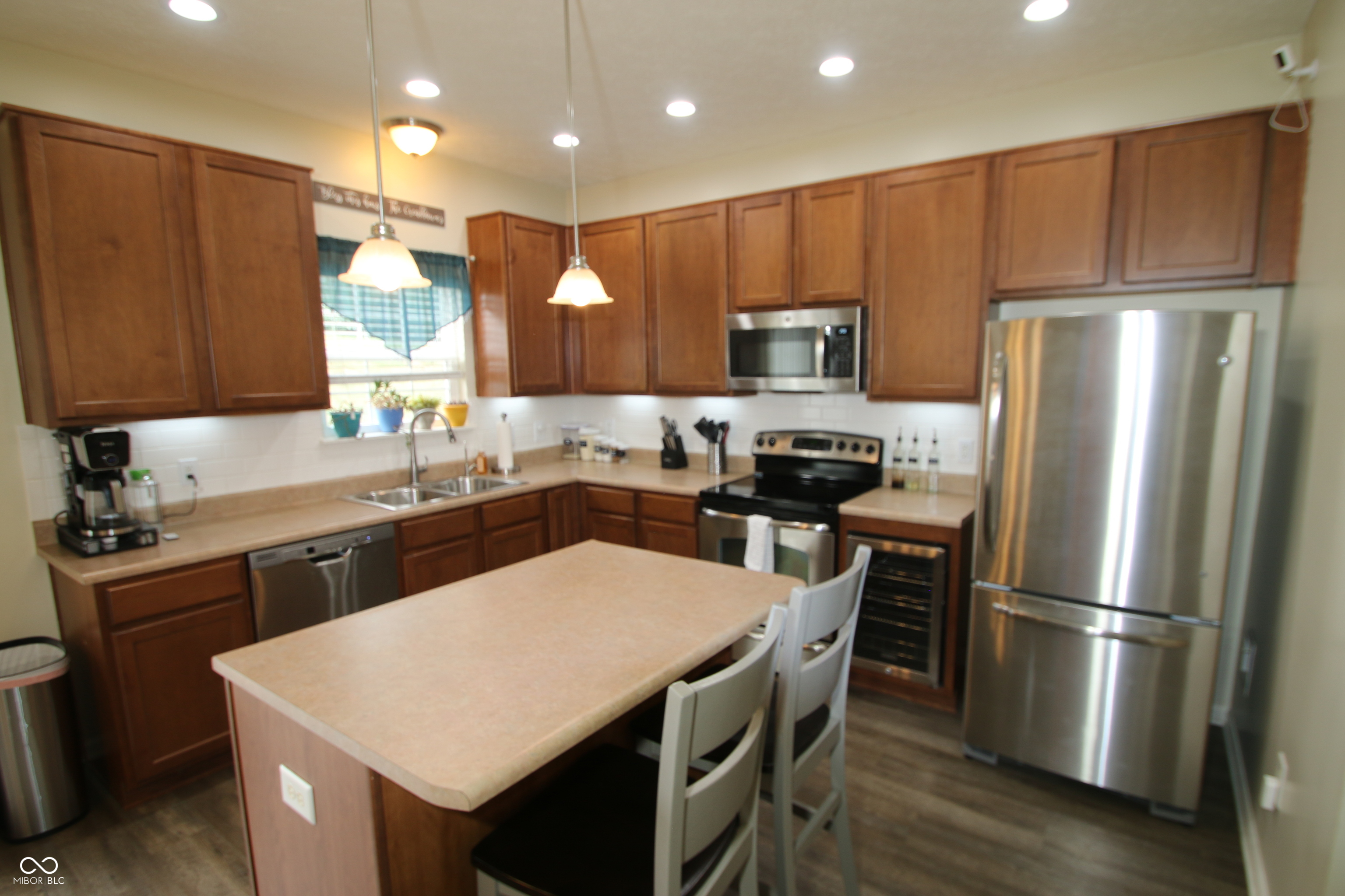 12536 Schoolhouse Road Fishers, IN 46037 - Photo 10 of 40 Gallery Image 10