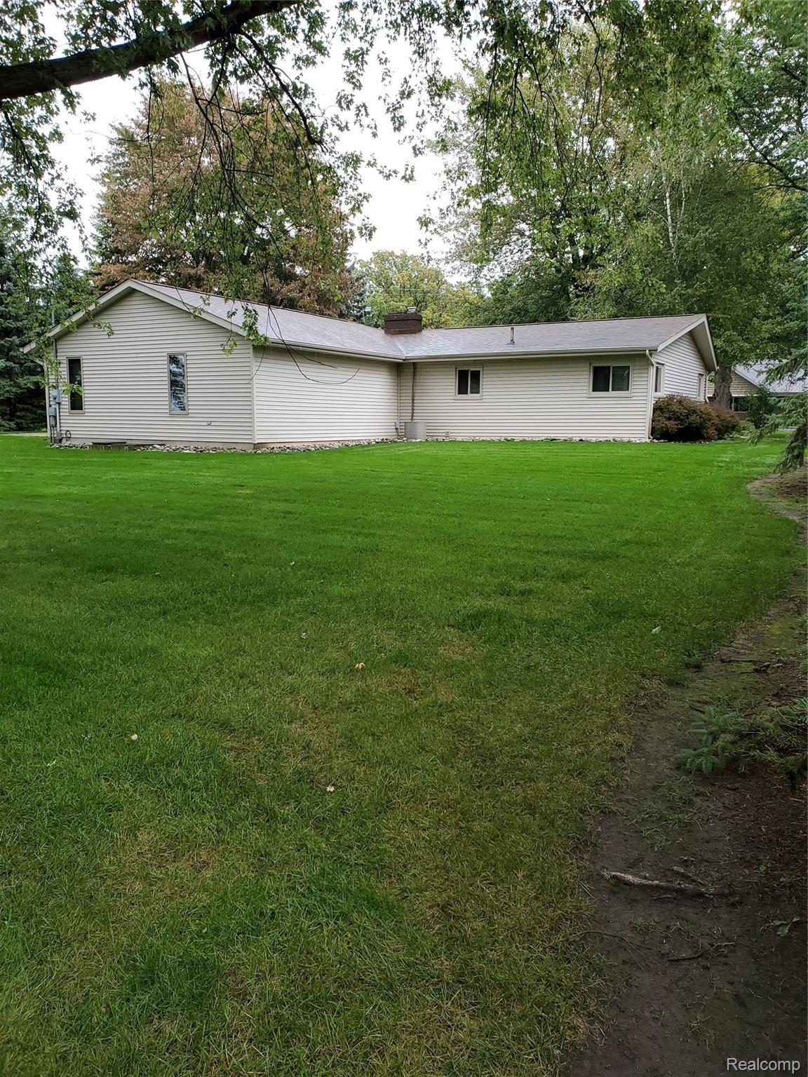 765 North Block Road Reese, MI 48757 - Photo 8 of 51 20190929_161840.jpg
