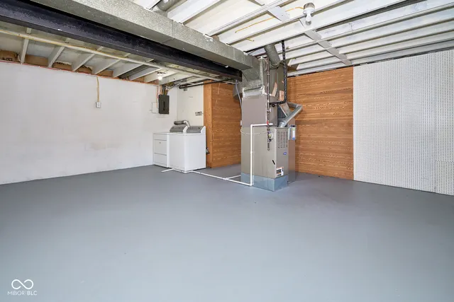 $220,000 | 2606 Shakespeare Drive, Southport, IN 46227